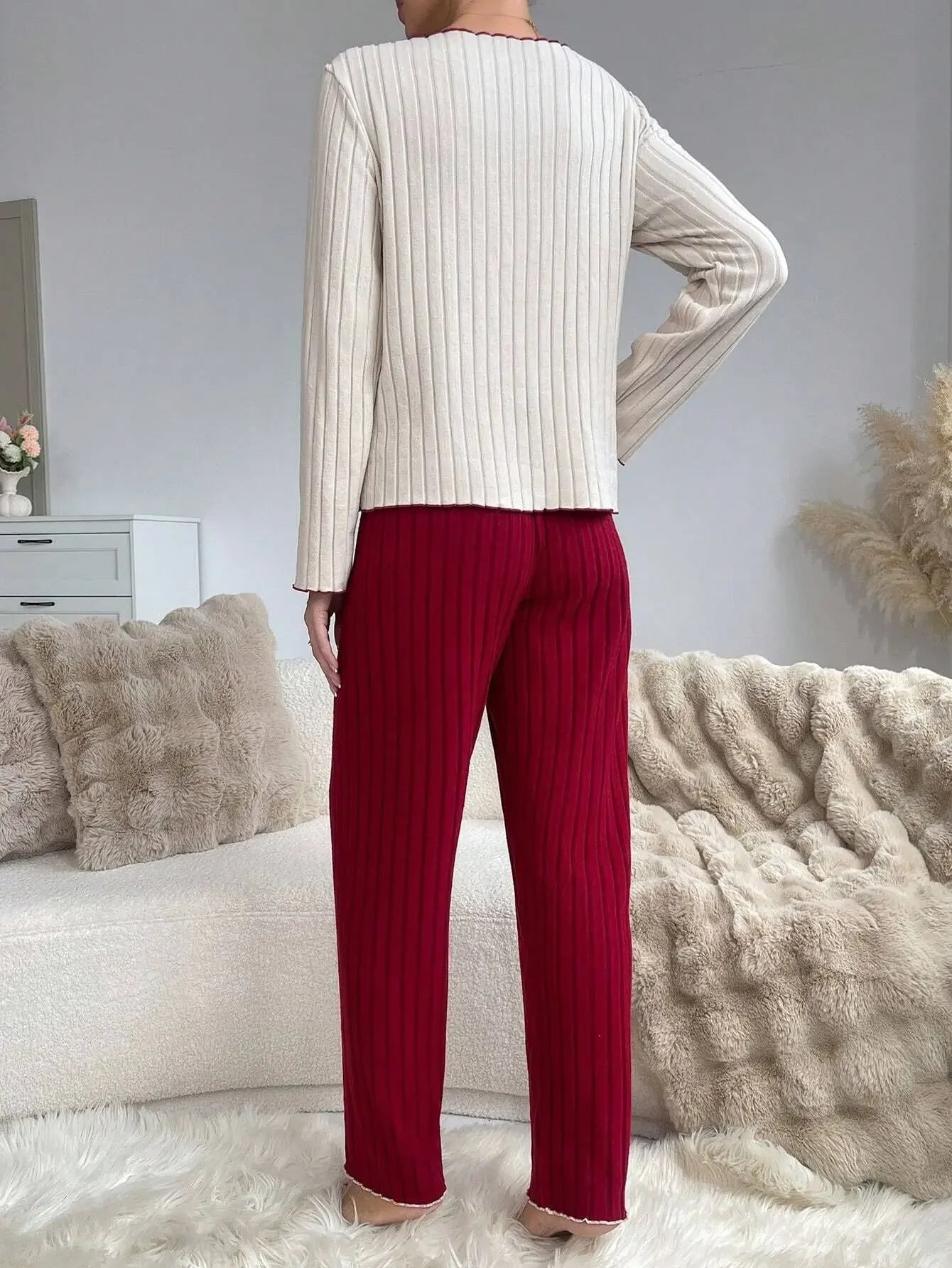 Women’s Long Sleeve Pajama Set – Heart Print Top & Pants, Cozy Fall & Winter Loungewear