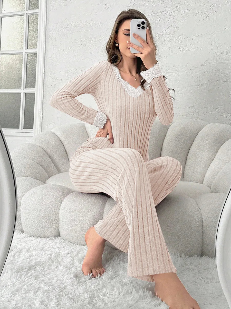 Women’s Warm Winter Pajama Set – Long Sleeve Top & Pants Sleepwear