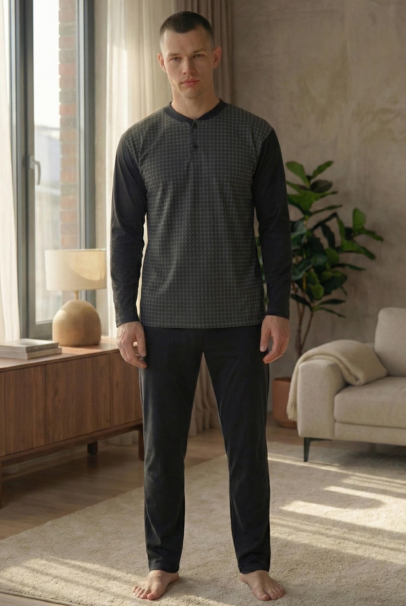 Erkek Yakası İki Düğmeli Uzun Kol Jakarlı Penye Pijama Takımı