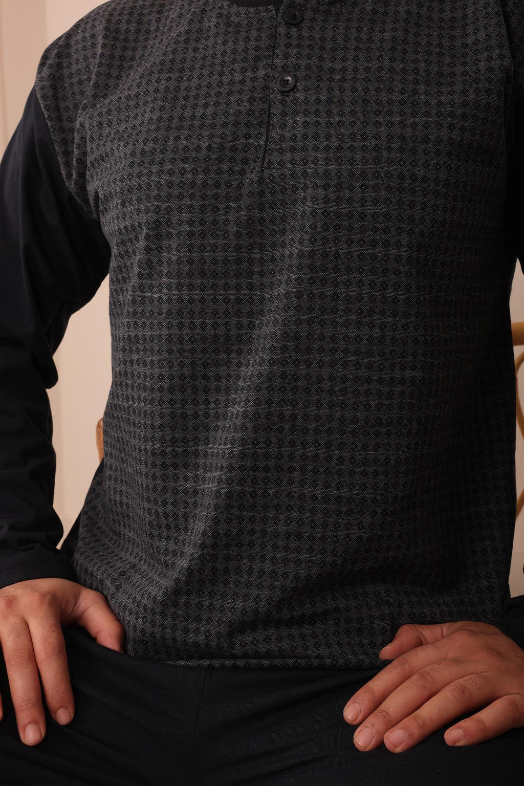 Erkek Yakası İki Düğmeli Uzun Kol Jakarlı Penye Pijama Takımı