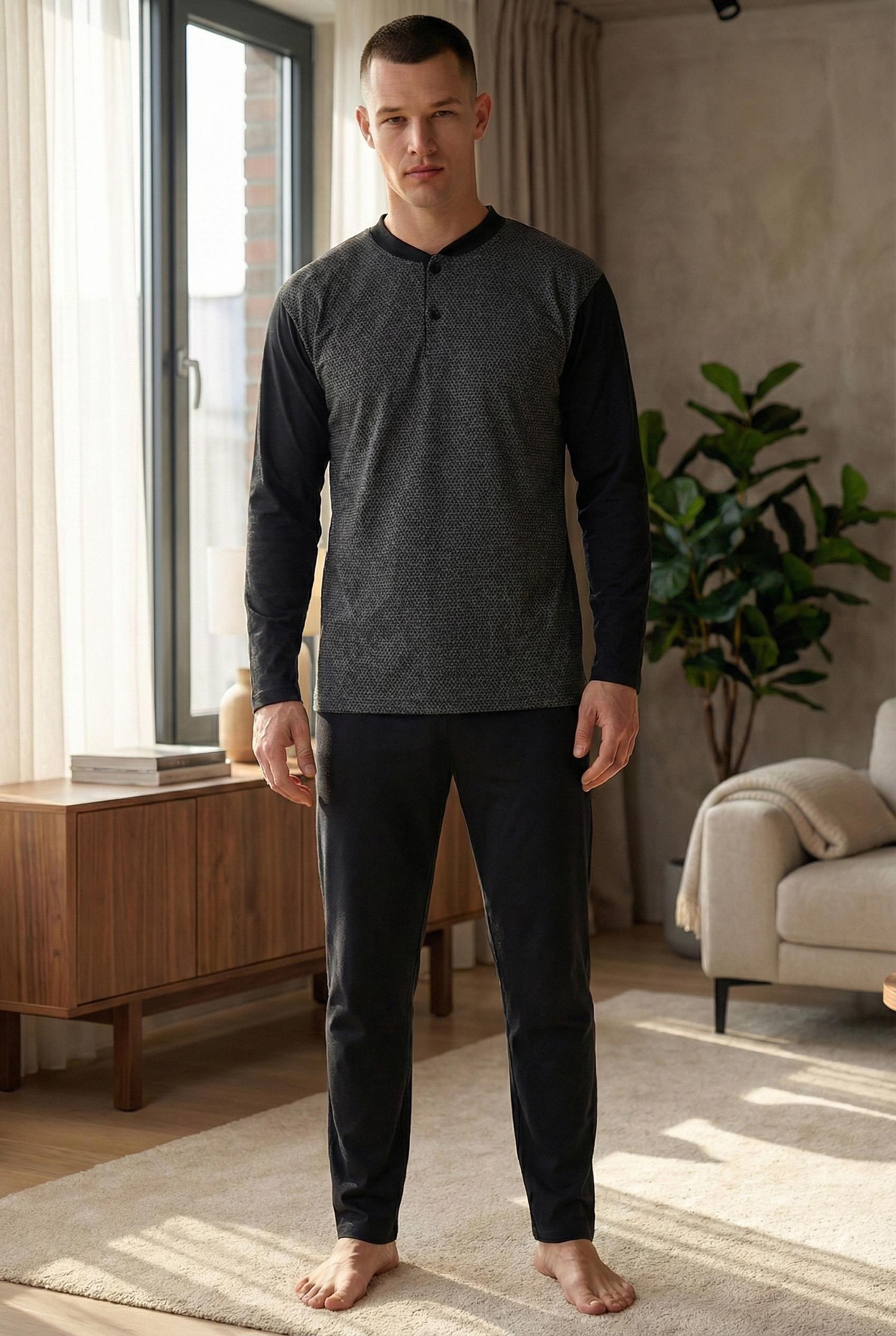 Erkek Yakası İki Düğmeli Uzun Kol Jakarlı Penye Pijama Takımı