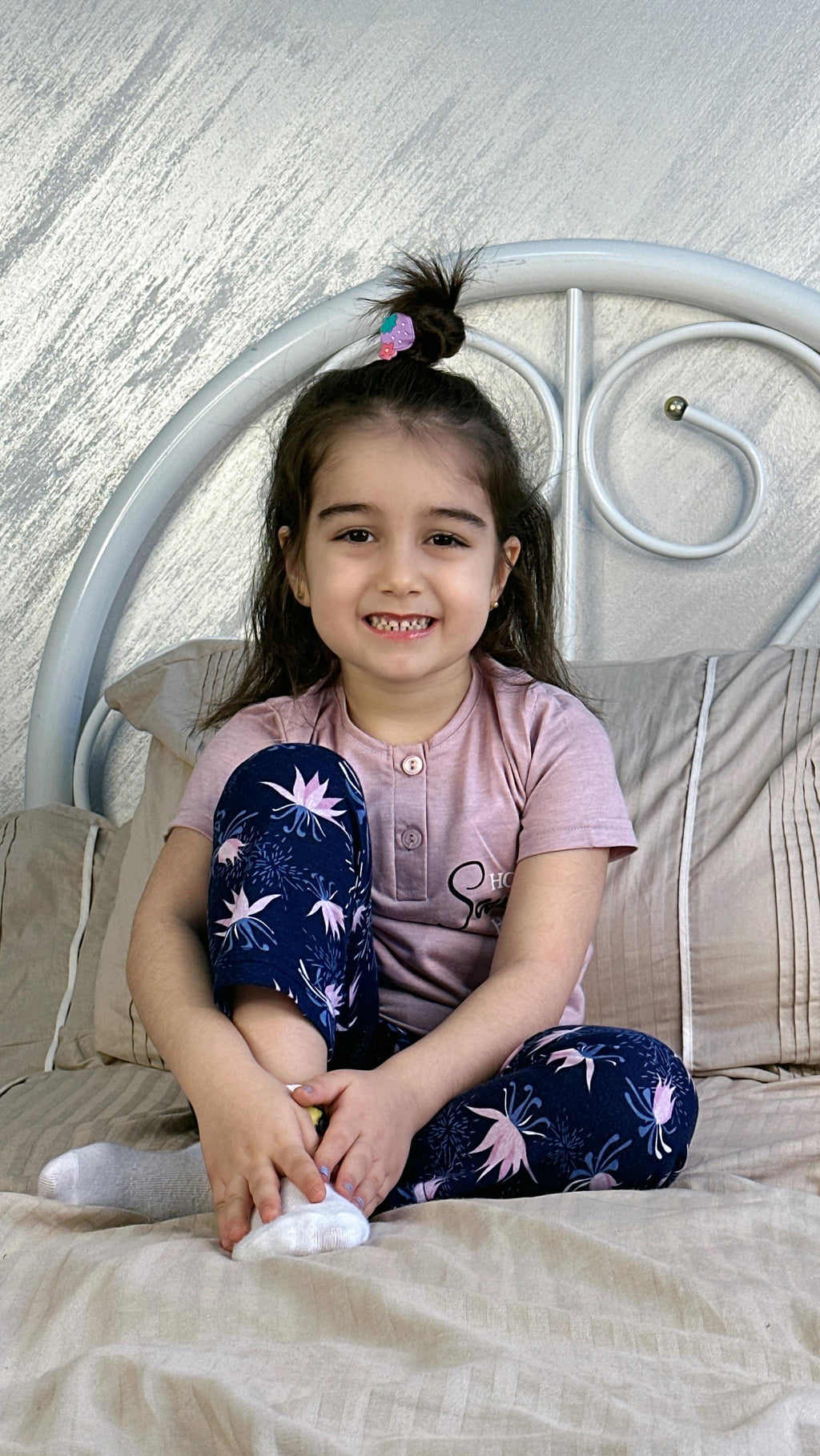 Gül Kurusu  Üç Düğme Çiçek Desenli Kız Çocuk Pijama Takımı GÜL KURUSU