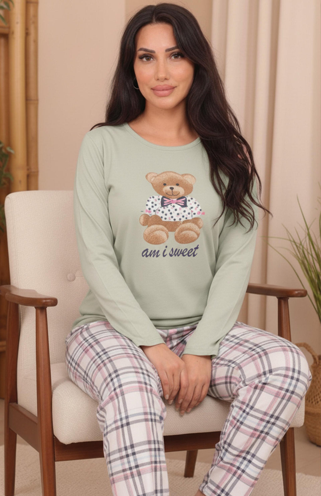 Kadın Ayıcık Baskılı Altı Ekose Desenli  İnterlok Bisiklet Yaka Uzun Kol Altı Uzun Pijama Takımı