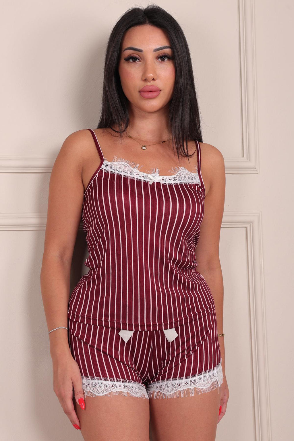 Kadın Dikey Çizgili Şortlu Pegasus Pijama Takımı BORDO