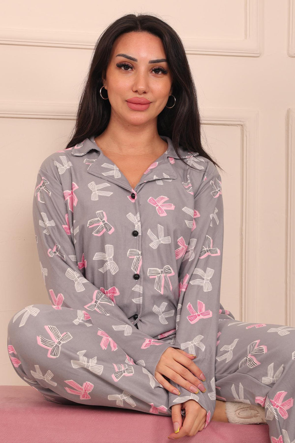 Kadın Fiyonk Desenli Önü Düğmeli Uzun Kol Altı Uzun Süet Pijama Takımı