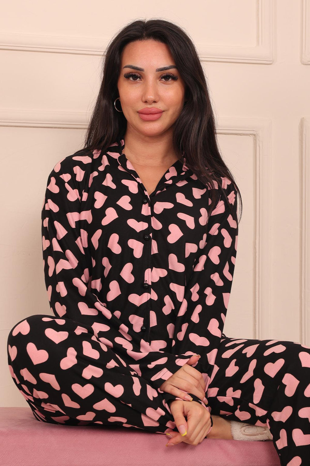 Kadın Kalp Desenli Önü Düğmeli Uzun Kol Altı Uzun Süet Pijama Takımı