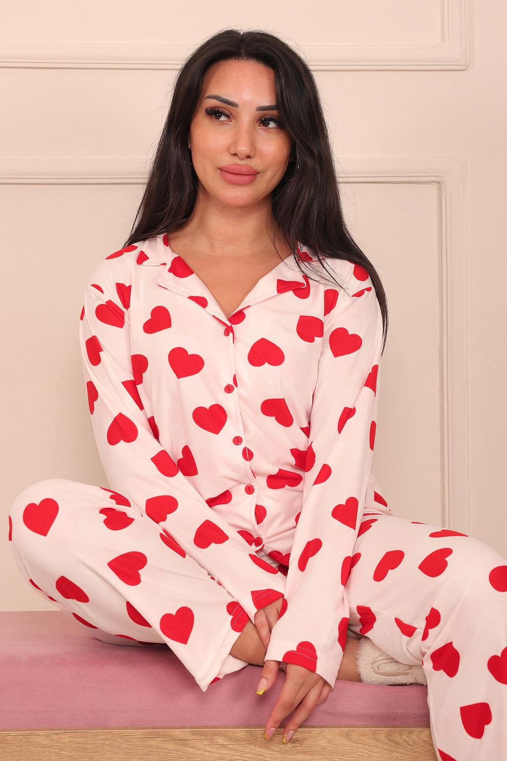 Kadın Kalp Desenli Önü Düğmeli Uzun Kol Altı Uzun Süet Pijama Takımı
