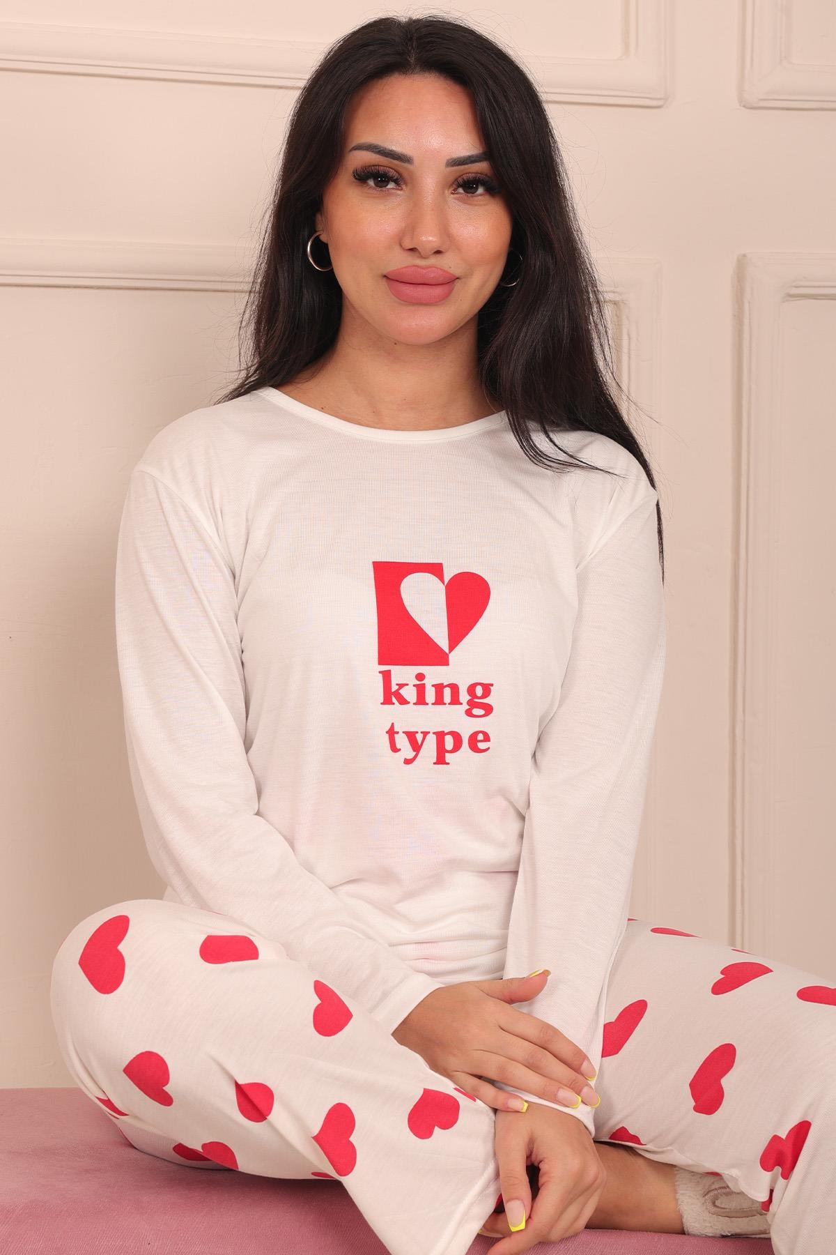 Kadın King Type Sloganlı Altı Kalp Desenli  Bisiklet Yaka Uzun Kol Altı Uzun Viskon Pijama Takımı