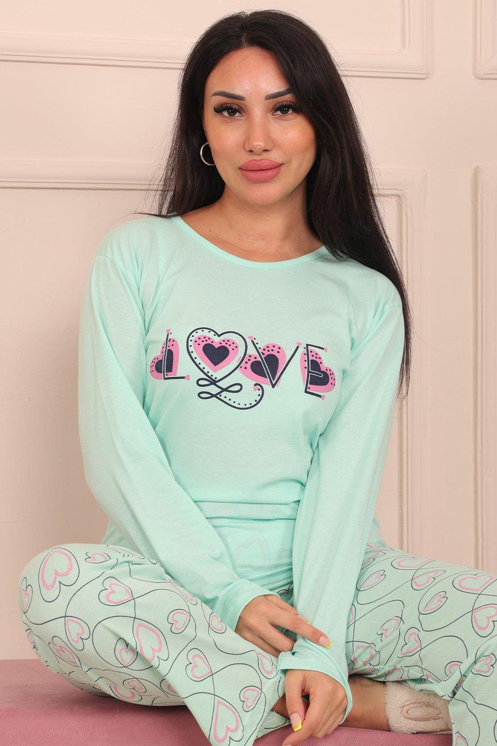 Kadın Love Sloganlı  Altı Sarmaşık Kalp  Desenli Bisiklet Yaka Uzun Kol Altı Uzun Penye Pijama Takımı