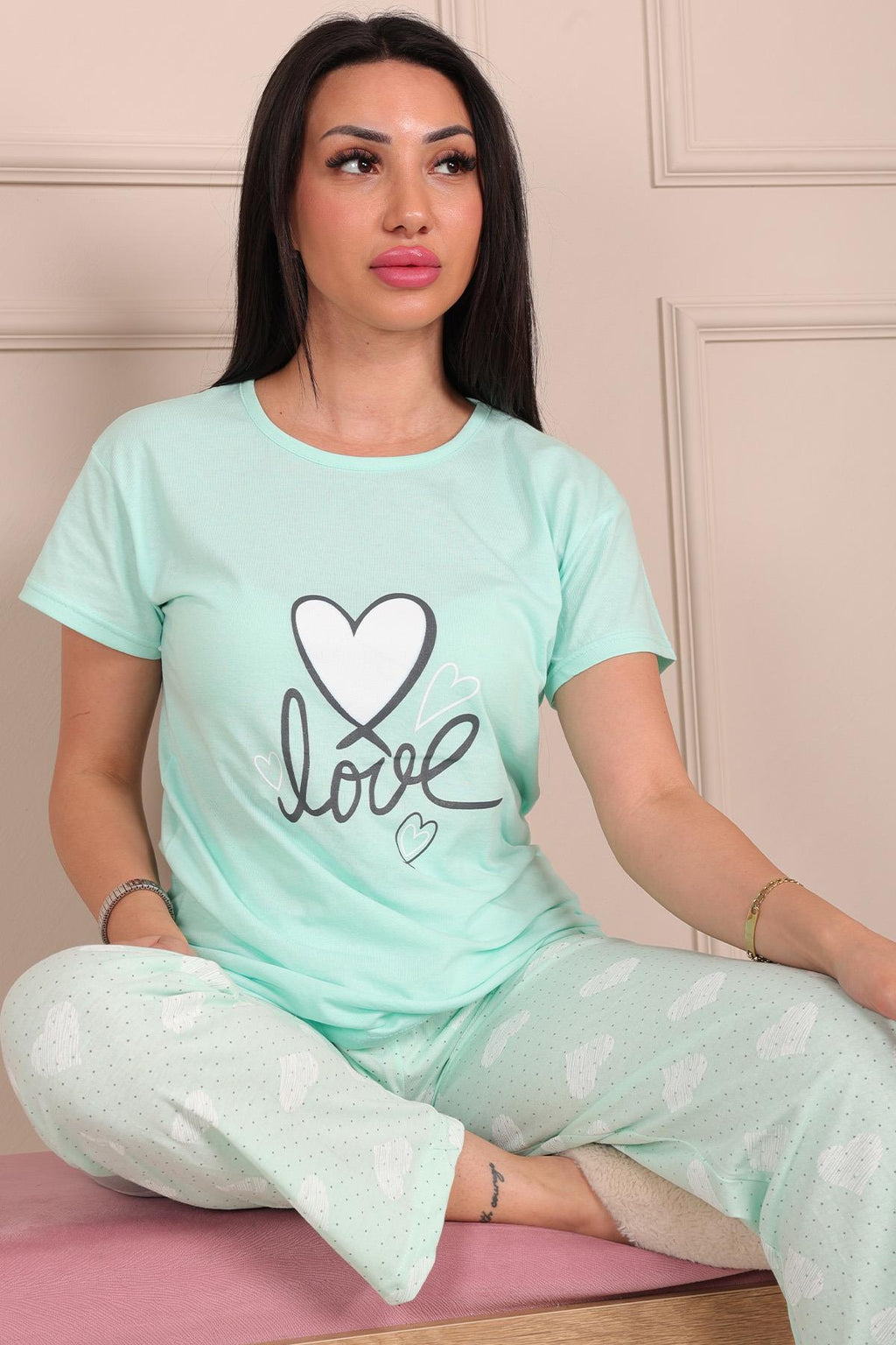 Kadın Love Sloganlı Ve Baskılı Bisiklet Yaka Kısa Kol Altı Uzun Penye Pijama Takımı