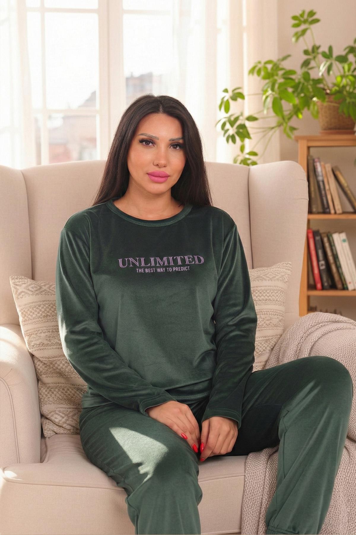 Kadın Sloganlı Uzun Kollu Paçası Manşetli Kadife Pijama Takımı